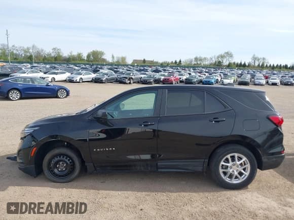 ✅ 2022 Chevrolet Equinox LS • VIN: 2GNAXSEV9N6120174 • Lot: 42151766. Listed on IAAI with 71,374 mi. Free auction sales archive from the USA and detailed vehicle history report at DreamBid. Image 15.