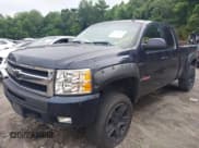 ✅ 2007 Chevrolet Silverado 1500 • VIN: 1GCFK19Y07Z616323 • Lot: 42637873. Wystawiony na IAAI z przebiegiem 191 057 mil. Bezpłatny archiwum sprzedaży aukcyjnych z USA i szczegółowy raport historii pojazdu na DreamBid. Zdjęcie 2.