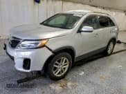 ✅ 2014 Kia Sorento LX • VIN: 5XYKTDA62EG520910 • Lot: 93643925. Wystawiony na Copart z przebiegiem Nie podano. Bezpłatny archiwum sprzedaży aukcyjnych z USA i szczegółowy raport historii pojazdu na DreamBid. Zdjęcie 1.