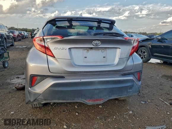 ✅ 2018 Toyota C-HR XLE Premium • VIN: JTNKHMBX2J1006621 • Lot: 94140965. Listed on Copart with Not provided. Free auction sales archive from the USA and detailed vehicle history report at DreamBid. Image 6.