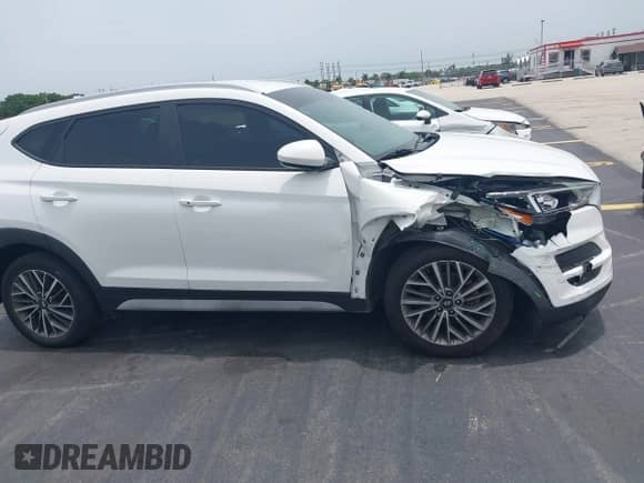 2020 Hyundai Tucson SEL с VIN KM8J33AL0LU193801, выставлен на аукционе IAAI как лот 42415553 с пробегом 116 665 миль миль и . История ставок и продаж доступна на DreamBid. Изображение 17.