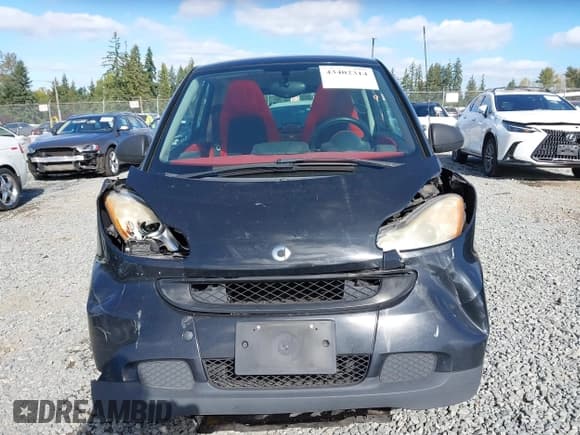 ✅ 2009 Smart fortwo Pure • VIN: WMEEJ31X89K209022 • Lot: 43402314. Wystawiony na IAAI z przebiegiem 102 275 mil. Bezpłatny archiwum sprzedaży aukcyjnych z USA i szczegółowy raport historii pojazdu na DreamBid. Zdjęcie 12.