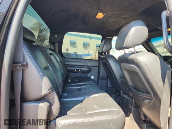 ✅ 2007 Chevrolet Silverado 2500HD 1LT • VIN: 1GCHK23667F540498 • Лот: 70387025. Опубликован ранее на Copart с пробегом 288 860 миль. Бесплатный доступ к архиву аукционных продаж из США и подробный отчёт об истории автомобиля на DreamBid. Изображение 10.