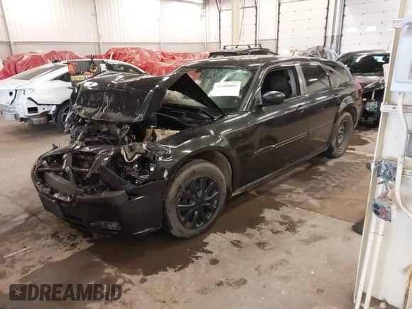 2006 Dodge Magnum с VIN 2D4FV47T26H516662, выставлен на аукционе IAAI как лот 41480803 с пробегом Не указан миль и . История ставок и продаж доступна на DreamBid. Изображение 16.