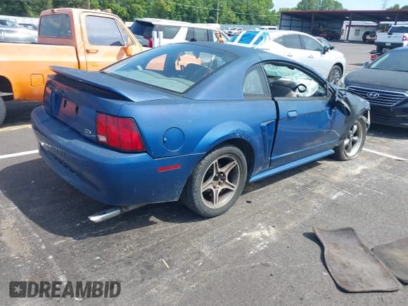 ✅ 1999 Ford Mustang • VIN: 1FAFP4042XF198223 • Lot: 42758722. Wystawiony na IAAI z przebiegiem Nie podano. Bezpłatny archiwum sprzedaży aukcyjnych z USA i szczegółowy raport historii pojazdu na DreamBid. Zdjęcie 4.