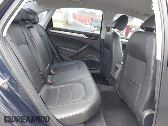 ✅ 2015 Volkswagen Passat Limited Edition • VIN: 1VWAT7A38FC021387 • Lot: 42723698. Listed on IAAI with 69,198 mi. Free auction sales archive from the USA and detailed vehicle history report at DreamBid. Image 8.