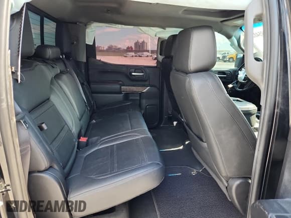 ✅ 2021 GMC Sierra 1500 Denali • VIN: 3GTP8FED4MG112436 • Lot: 81954835. Wystawiony na Copart z przebiegiem 93 009 mil. Bezpłatny archiwum sprzedaży aukcyjnych z USA i szczegółowy raport historii pojazdu na DreamBid. Zdjęcie 10.