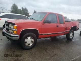 ✅ 1998 Chevrolet Silverado 1500 • VIN: 2GCEK19R1W1273453 • Лот: 90849805. Опубликован ранее на Copart с пробегом 112 625 миль. Бесплатный доступ к архиву аукционных продаж из США и подробный отчёт об истории автомобиля на DreamBid. Изображение 1.