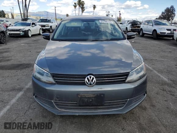 ✅ 2013 Volkswagen Jetta SE • VIN: 3VWDP7AJ8DM360372 • Lot: 51796725. Listed on Copart with 66,981 mi. Free auction sales archive from the USA and detailed vehicle history report at DreamBid. Image 5.