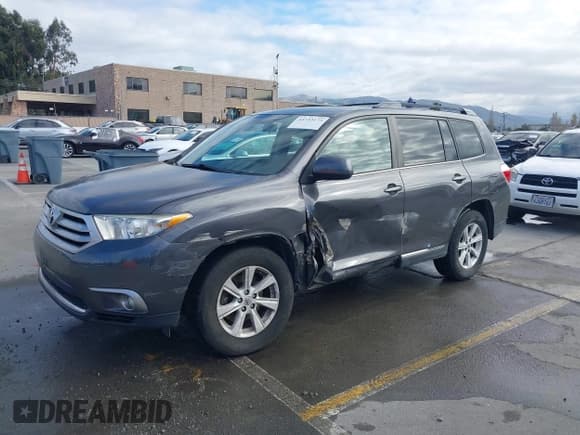✅ 2012 Toyota Highlander • VIN: 5TDZK3EH7CS070842 • Lot: 43733173. Wystawiony na IAAI z przebiegiem 149 776 mil. Bezpłatny archiwum sprzedaży aukcyjnych z USA i szczegółowy raport historii pojazdu na DreamBid. Zdjęcie 2.