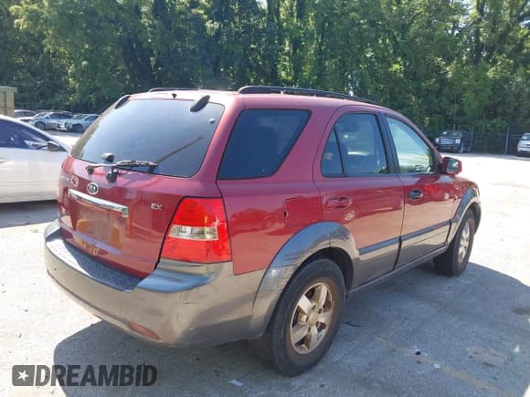 ✅ 2008 Kia Sorento EX • VIN: KNDJC736585810582 • Лот: 42611398. Опубликован ранее на IAAI с пробегом 241 730 миль. Бесплатный доступ к архиву аукционных продаж из США и подробный отчёт об истории автомобиля на DreamBid. Изображение 4.