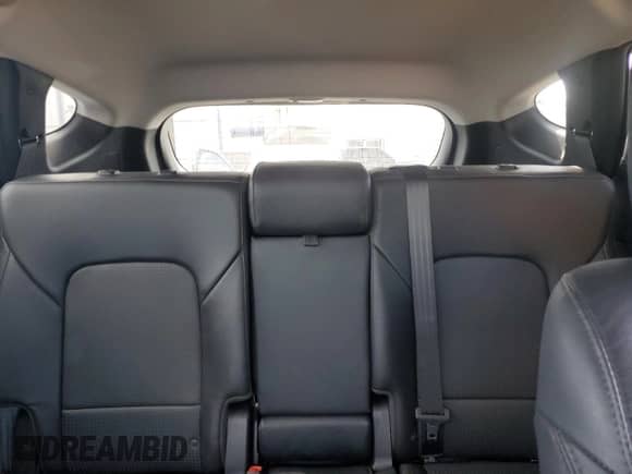 ✅ 2016 Hyundai Santa Fe Limited • VIN: 5XYZUDLA1GG308242 • Lot: 78397734. Wystawiony na Copart z przebiegiem 40 700 mil mil. Skorzystaj z bezpłatnego archiwum sprzedaży aukcyjnych z USA i zobacz szczegółowy raport historii pojazdu na DreamBid. Zdjęcie 10.