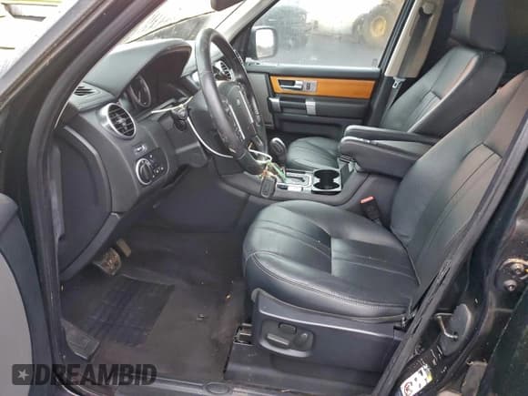 ✅ 2011 Land Rover LR4 HSE • VIN: SALAG2D49BA557021 • Lot: 95109305. Wystawiony na Copart z przebiegiem 113 350 mil. Bezpłatny archiwum sprzedaży aukcyjnych z USA i szczegółowy raport historii pojazdu na DreamBid. Zdjęcie 7.