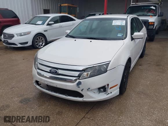 ✅ 2010 Ford Fusion SE • VIN: 3FAHP0HA3AR145830 • Lot: 43531180. Listed on IAAI with 258,604 mi. Free auction sales archive from the USA and detailed vehicle history report at DreamBid. Image 6.