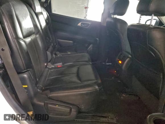 ✅ 2015 Nissan Pathfinder Platinum • VIN: 5N1AR2MN3FC609016 • Lot: 94808055. Listed on Copart with 135,417 mi. Free auction sales archive from the USA and detailed vehicle history report at DreamBid. Image 11.