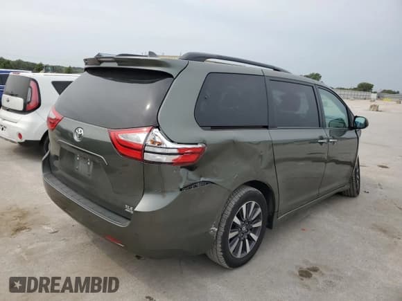 ✅ 2019 Toyota Sienna XLE • VIN: 5TDDZ3DC9KS220525 • Лот: 72055095. Опубликован ранее на Copart с пробегом 89 745 миль. Бесплатный доступ к архиву аукционных продаж из США и подробный отчёт об истории автомобиля на DreamBid. Изображение 3.
