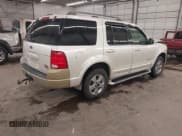 ✅ 2005 Ford Explorer Limited • VIN: 1FMDU75W05ZA24471 • Lot: 42312449. Wystawiony na IAAI z przebiegiem 151 392 mil. Bezpłatny archiwum sprzedaży aukcyjnych z USA i szczegółowy raport historii pojazdu na DreamBid. Zdjęcie 4.