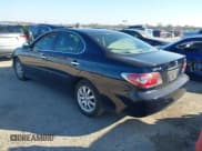 ✅ 2002 Lexus ES 300 • VIN: JTHBF30G420063917 • Lot: 43828102. Wystawiony na IAAI z przebiegiem 108 622 mil. Bezpłatny archiwum sprzedaży aukcyjnych z USA i szczegółowy raport historii pojazdu na DreamBid. Zdjęcie 3.