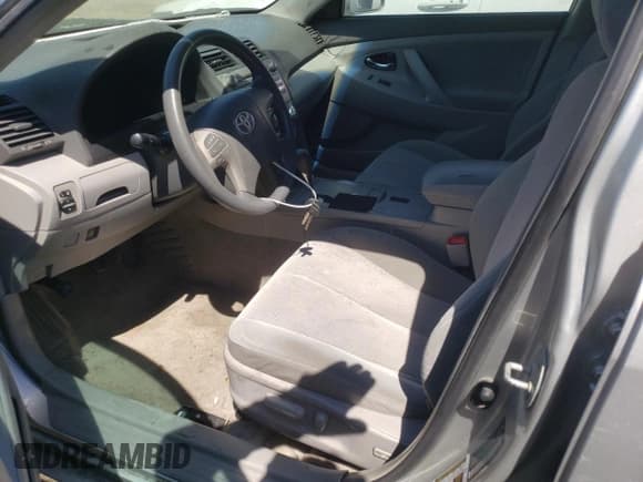 ✅ 2010 Toyota Camry LE • VIN: 4T1BF3EK0AU094843 • Лот: 65961935. Опубликован ранее на Copart с пробегом 213 915 миль. Бесплатный доступ к архиву аукционных продаж из США и подробный отчёт об истории автомобиля на DreamBid. Изображение 7.