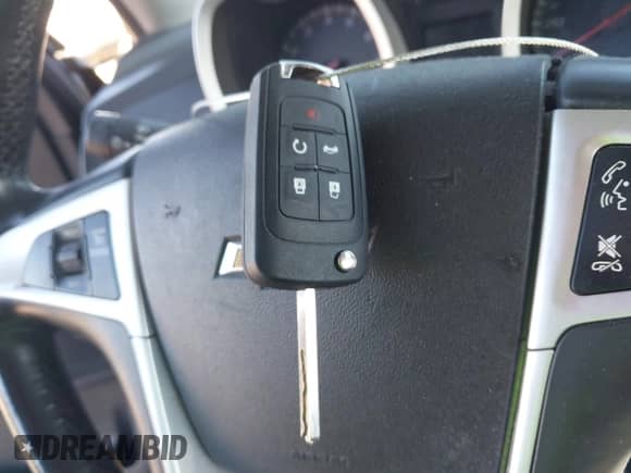 2015 Chevrolet Equinox LT z VIN 2GNALBEK7F6136778, wystawiony jako IAAI lot #43462651 z przebiegiem 222 837 mil mil oraz . Historia ofert i sprzedaży dostępna na DreamBid. Obrazek 11.