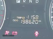 ✅ 2013 Hyundai Equus Signature • VIN: KMHGH4JH5DU067643 • Лот: 43349338. Опубликован ранее на IAAI с пробегом 198 620 миль. Бесплатный доступ к архиву аукционных продаж из США и подробный отчёт об истории автомобиля на DreamBid. Изображение 7.