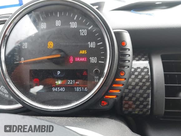 ✅ 2017 MINI Hardtop Cooper S • VIN: WMWXP7C39H3B94675 • Lot: 42532420. Wystawiony na IAAI z przebiegiem 94 340 mil. Bezpłatny archiwum sprzedaży aukcyjnych z USA i szczegółowy raport historii pojazdu na DreamBid. Zdjęcie 7.