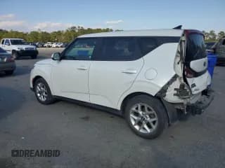 ✅ 2021 Kia Soul LX • VIN: KNDJ23AU9M7136822 • Lot: 86462565. Wystawiony na Copart z przebiegiem 94 549 mil. Bezpłatny archiwum sprzedaży aukcyjnych z USA i szczegółowy raport historii pojazdu na DreamBid. Zdjęcie 2.