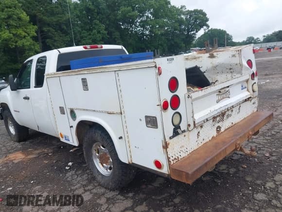 ✅ 2009 Chevrolet Silverado 2500HD • VIN: 1GCHK49649E137146 • Лот: 42290020. Опубликован ранее на IAAI с пробегом 471 702 миль. Бесплатный доступ к архиву аукционных продаж из США и подробный отчёт об истории автомобиля на DreamBid. Изображение 3.