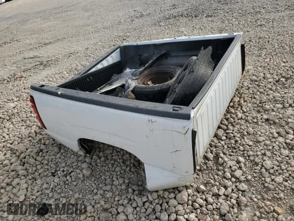 ✅ 2006 Chevrolet Silverado 1500 LT1 • VIN: 2GCEC13T361122308 • Лот: 77020414. Опубликован ранее на Copart с пробегом 189 565 миль. Бесплатный доступ к архиву аукционных продаж из США и подробный отчёт об истории автомобиля на DreamBid. Изображение 14.