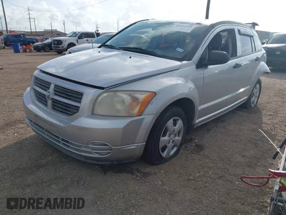 2012 Dodge Caliber SE z VIN 1C3CDWBA8CD529787, wystawiony jako IAAI lot #42427087 z przebiegiem 137 572 mil mil oraz . Historia ofert i sprzedaży dostępna na DreamBid. Obrazek 2.