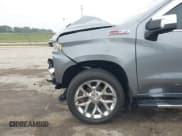 ✅ 2019 Chevrolet Silverado 1500 LTZ • VIN: 1GCUYGED4KZ221551 • Lot: 42432620. Wystawiony na IAAI z przebiegiem 86 514 mil. Bezpłatny archiwum sprzedaży aukcyjnych z USA i szczegółowy raport historii pojazdu na DreamBid. Zdjęcie 6.