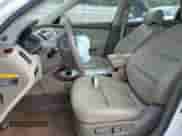 2008 Hyundai Azera Limited с VIN KMHFC46F78A333821, выставлен на аукционе Copart как лот 61246295 с пробегом 129 859 миль миль и Списание • Salvage title. История ставок и продаж доступна на DreamBid. Изображение 7.