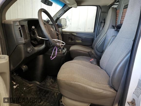 ✅ 2014 GMC Savana Cargo • VIN: 1GTW7FCA9E1911488 • Lot: 44233105. Listed on Copart with 340,565 mi. Free auction sales archive from the USA and detailed vehicle history report at DreamBid. Image 7.