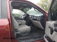 ✅ 2017 Ford F-150 XL • VIN: 1FTEW1EF4HFA65644 • Lot: 43292295. Wystawiony na IAAI z przebiegiem 112 170 mil. Bezpłatny archiwum sprzedaży aukcyjnych z USA i szczegółowy raport historii pojazdu na DreamBid. Zdjęcie 5.