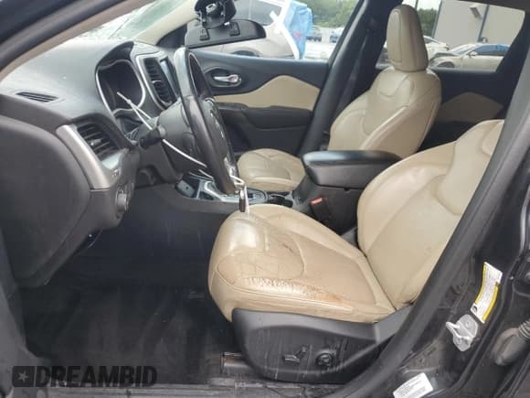 ✅ 2016 Jeep Cherokee Limited • VIN: 1C4PJLDS1GW137304 • Лот: 69644045. Опубликован ранее на Copart с пробегом 143 396 миль. Бесплатный доступ к архиву аукционных продаж из США и подробный отчёт об истории автомобиля на DreamBid. Изображение 7.