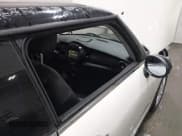 ✅ 2015 MINI Hardtop • VIN: WMWXM5C52FT942501 • Лот: 43422676. Опубликован ранее на IAAI с пробегом 56 789 миль. Бесплатный доступ к архиву аукционных продаж из США и подробный отчёт об истории автомобиля на DreamBid. Изображение 13.