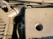 ✅ 2023 Chevrolet Traverse LT Cloth • VIN: 1GNERGKW3PJ127472 • Lot: 71702845. Wystawiony na Copart z przebiegiem 76 042 mil. Bezpłatny archiwum sprzedaży aukcyjnych z USA i szczegółowy raport historii pojazdu na DreamBid. Zdjęcie 16.