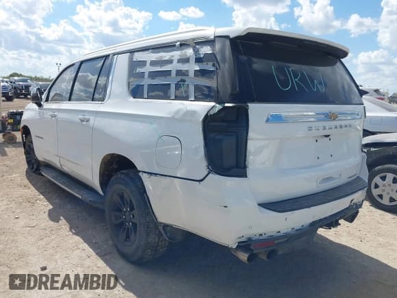 ✅ 2023 Chevrolet Suburban Premier • VIN: 1GNSKFKD5PR334706 • Lot: 43280982. Wystawiony na IAAI z przebiegiem 76 977 mil. Bezpłatny archiwum sprzedaży aukcyjnych z USA i szczegółowy raport historii pojazdu na DreamBid. Zdjęcie 3.