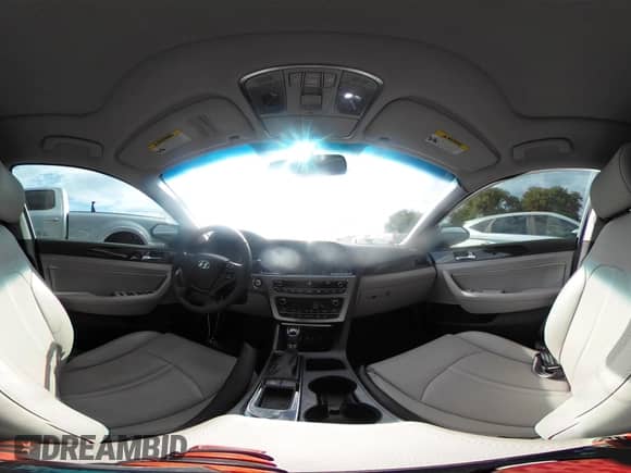 2015 Hyundai Sonata Sport с VIN 5NPE34AF5FH041663, выставлен на аукционе IAAI как лот 43394602 с пробегом 37 154 миль миль и . История ставок и продаж доступна на DreamBid. Изображение 20.