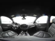 ✅ 2022 Chevrolet Traverse LT • VIN: 1GNERHKW2NJ174513 • Lot: 41998034. Wystawiony na IAAI z przebiegiem 60 202 mil. Bezpłatny archiwum sprzedaży aukcyjnych z USA i szczegółowy raport historii pojazdu na DreamBid. Zdjęcie 18.