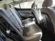 2018 Hyundai Elantra SE z VIN 5NPD74LFXJH368503, wystawiony jako Copart lot #82772435 z przebiegiem 62 678 mil mil oraz Szkoda całkowita • Salvage title. Historia ofert i sprzedaży dostępna na DreamBid. Obrazek 10.