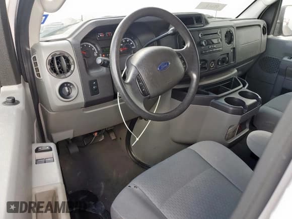 ✅ 2009 Ford Econoline Passenger XL • VIN: 1FBNE31L19DA54208 • Лот: 92701405. Опубликован ранее на Copart с пробегом 127 277 миль. Бесплатный доступ к архиву аукционных продаж из США и подробный отчёт об истории автомобиля на DreamBid. Изображение 8.