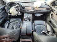 ✅ 2017 Audi A8 Sport • VIN: WAU43AFD8HN014510 • Lot: 81477255. Wystawiony na Copart z przebiegiem Nie podano. Bezpłatny archiwum sprzedaży aukcyjnych z USA i szczegółowy raport historii pojazdu na DreamBid. Zdjęcie 8.