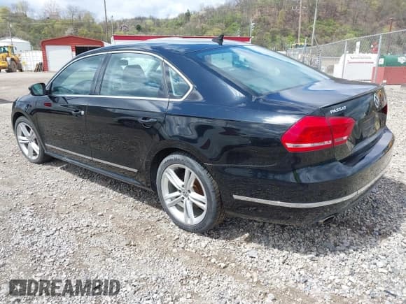 ✅ 2014 Volkswagen Passat SEL Premium • VIN: 1VWCT7A3XEC051627 • Lot: 42060312. Listed on IAAI with 100,679 mi. Free auction sales archive from the USA and detailed vehicle history report at DreamBid. Image 3.