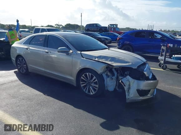 ✅ 2017 Lincoln MKZ Select • VIN: 3LN6L5C95HR602473 • Lot: 43370644. Wystawiony na IAAI z przebiegiem 65 829 mil. Bezpłatny archiwum sprzedaży aukcyjnych z USA i szczegółowy raport historii pojazdu na DreamBid. Zdjęcie 1.