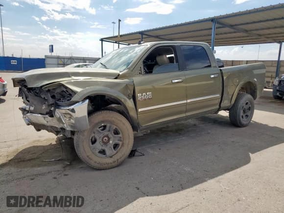 ✅ 2015 Ram 2500 Laramie • VIN: 3C6UR5FL3FG632430 • Lot: 81963885. Wystawiony na Copart z przebiegiem 147 093 mil. Bezpłatny archiwum sprzedaży aukcyjnych z USA i szczegółowy raport historii pojazdu na DreamBid. Zdjęcie 1.