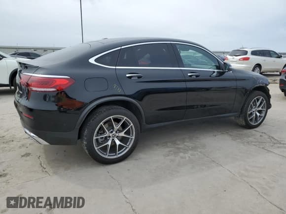 ✅ 2022 Mercedes-Benz GLC 300 • VIN: W1N0J8EB4NG017493 • Lot: 47296445. Listed on Copart with 26,868 mi. Free auction sales archive from the USA and detailed vehicle history report at DreamBid. Image 3.