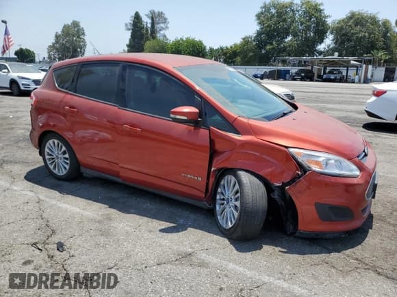 ✅ 2018 Ford C-Max SE • VIN: 1FADP5AUXJL103220 • Lot: 65295285. Wystawiony na Copart z przebiegiem 124 346 mil. Bezpłatny archiwum sprzedaży aukcyjnych z USA i szczegółowy raport historii pojazdu na DreamBid. Zdjęcie 4.