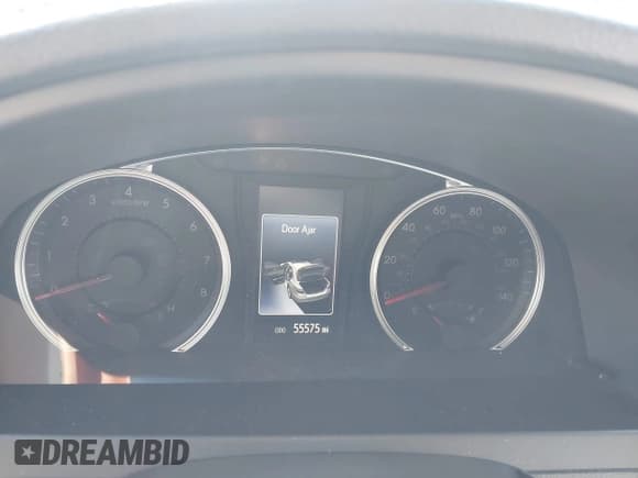 ✅ 2017 Toyota Camry SE • VIN: 4T1BF1FK8HU733659 • Lot: 43813426. Listed on IAAI with 55,575 mi. Free auction sales archive from the USA and detailed vehicle history report at DreamBid. Image 7.