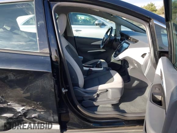 ✅ 2021 Chevrolet Bolt EV LT • VIN: 1G1FY6S06M4110688 • Lot: 43767555. Listed on IAAI with 72,298 mi. Free auction sales archive from the USA and detailed vehicle history report at DreamBid. Image 5.